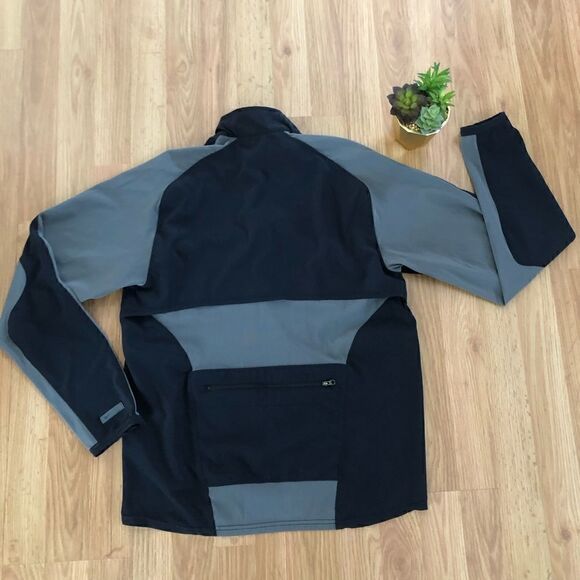 NIKE Black/Gray Lightweight Mesh 1/4 Zip Pullover - Picture 8 of 8
